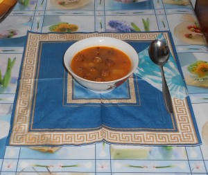 Суп с клецками и фрикадельками